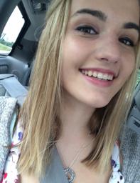 Larissa1
